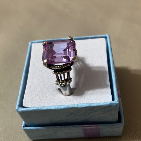 Jewelry - Sterling silver ring